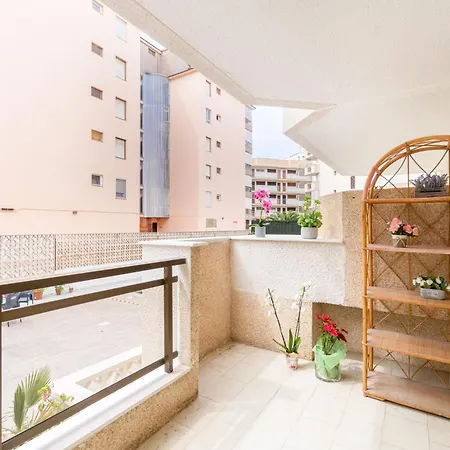 Apartment Turistmar - Amplio En Con Piscina, A 2 Minutos De La Playa